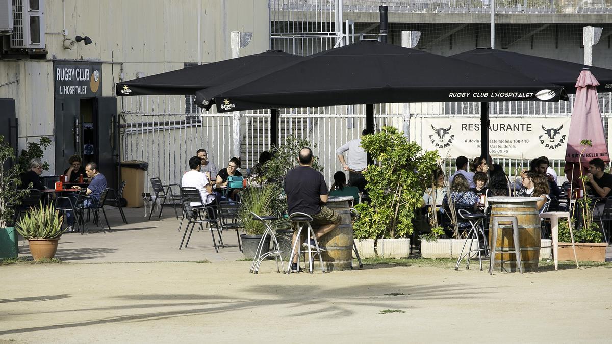 La Taverna del Rugby, situada en el mismo estadio del Club de Rugby de L'Hospitalet