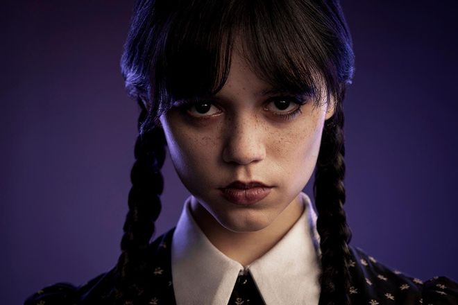 Jenna Ortega es Miércoles ('Wednesday') en la serie de Tim Burton