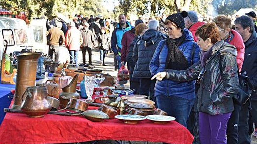 Parada d&#039;antiguitats i ambient a la Fira de Reis de l&#039;any passat a Montclar