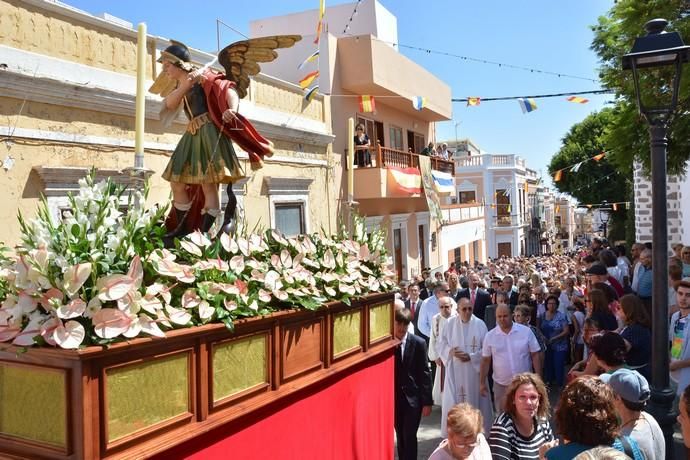 Feria de ganado, misa y procesión de San Miguel