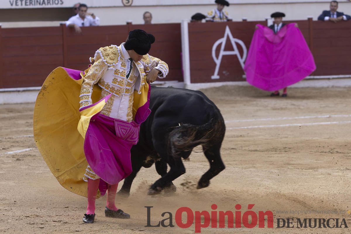 Tarde histórica en Abarán con la alternativa de José María Trigueros y el indulto de Tomás Rufo, junto a Castella salieron a hombros