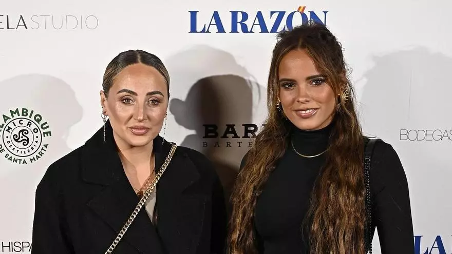 La Feria de Abril hizo su magia: así fue la (posada y pública) reconciliación entre  Rocío Flores y Gloria Camila