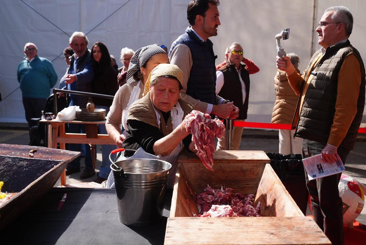 El ritual de la matanza del cerdo ibérico en Villanueva de Córdoba