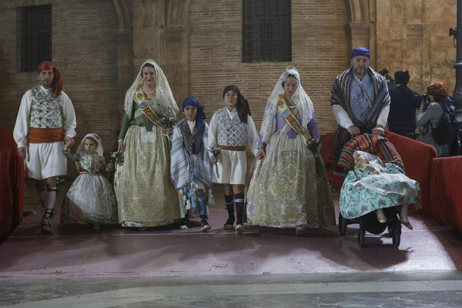 Todas las fotos de la Ofrenda del 18 de marzo por la calle de la Paz hasta las 22:30 horas