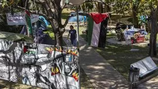 La Acampada no desocupará la facultad hasta que la UV no condene "permanentemente" la invasión de Gaza