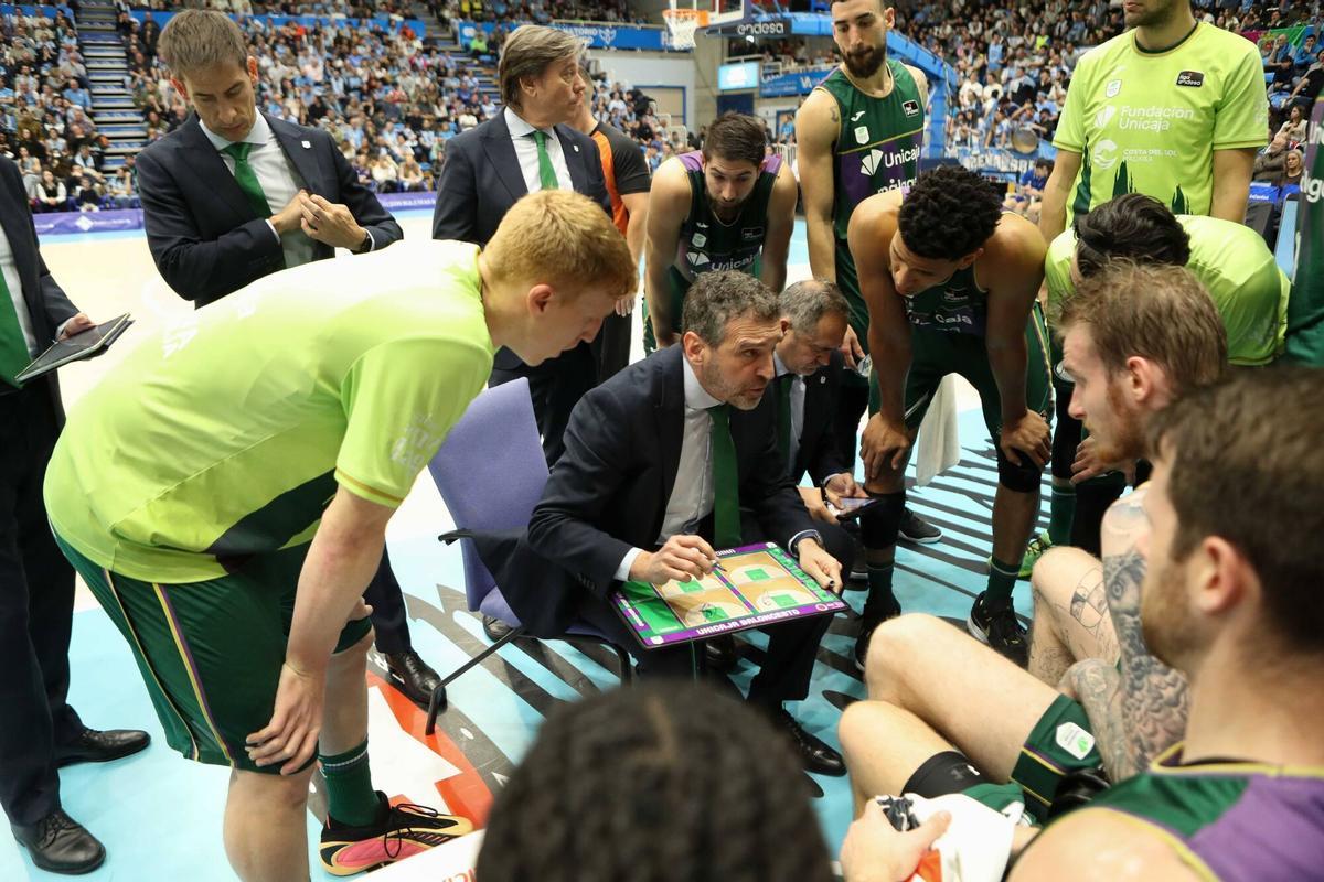 Imágenes del partido entre el Río Breogán - Unicaja de la jornada 14 de la Liga Endesa