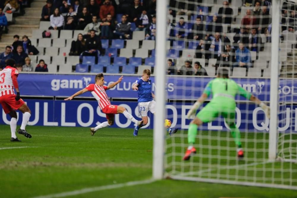 El partido entre el Real Oviedo y la UD Almería, en imágenes