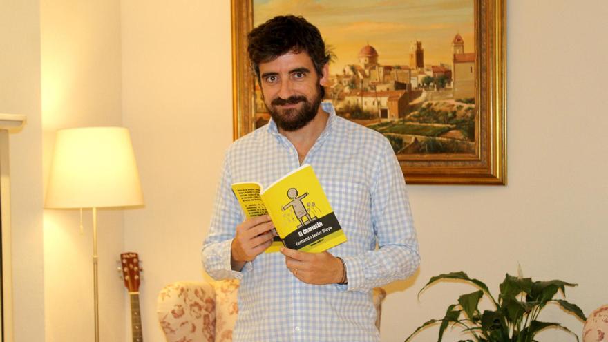 El misterio se apodera del primer libro del escritor de Crevillent José Javier Martínez Blaya