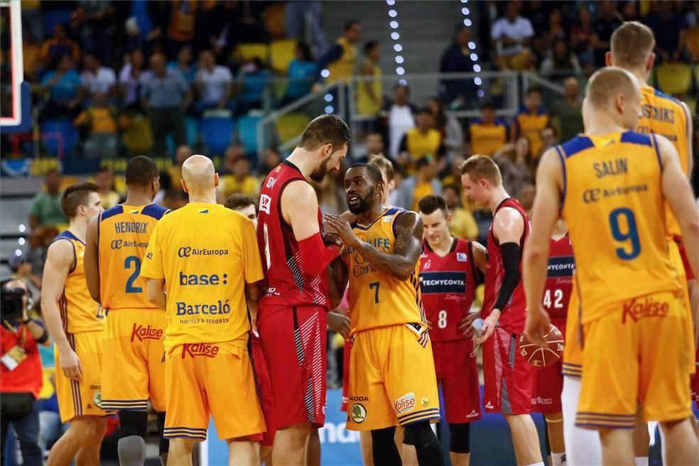 Fotogalería del Herbalife Gran Canaria-Tecnyconta Zaragoza