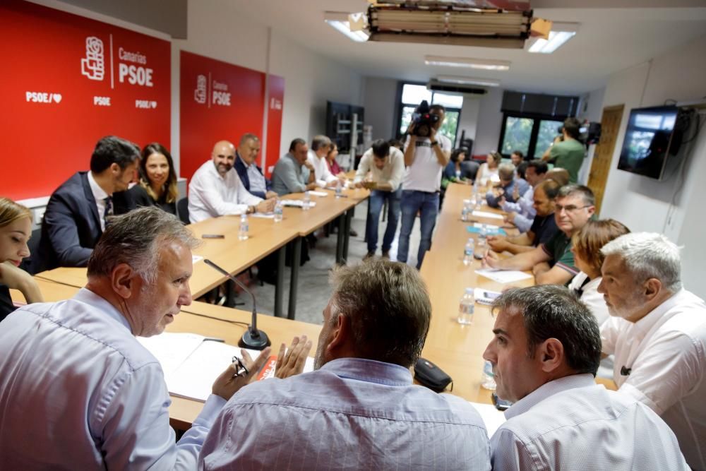 El PSOE de Canarias reúne a sus alcaldes