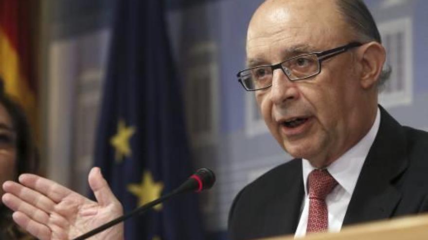 El Consell reta a Montoro: «Anóteselo, no cumpliremos el objetivo de déficit»