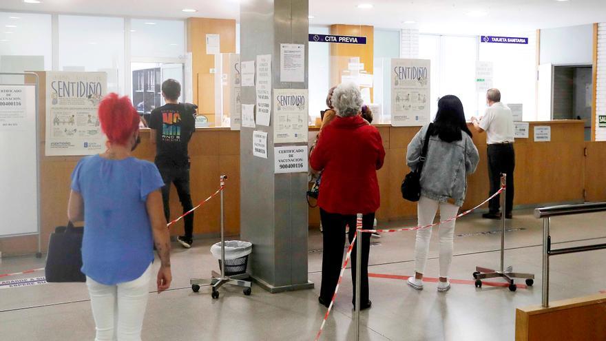 Los gallegos que tardan más de un día en ir al médico de familia suben un 74% en tres años