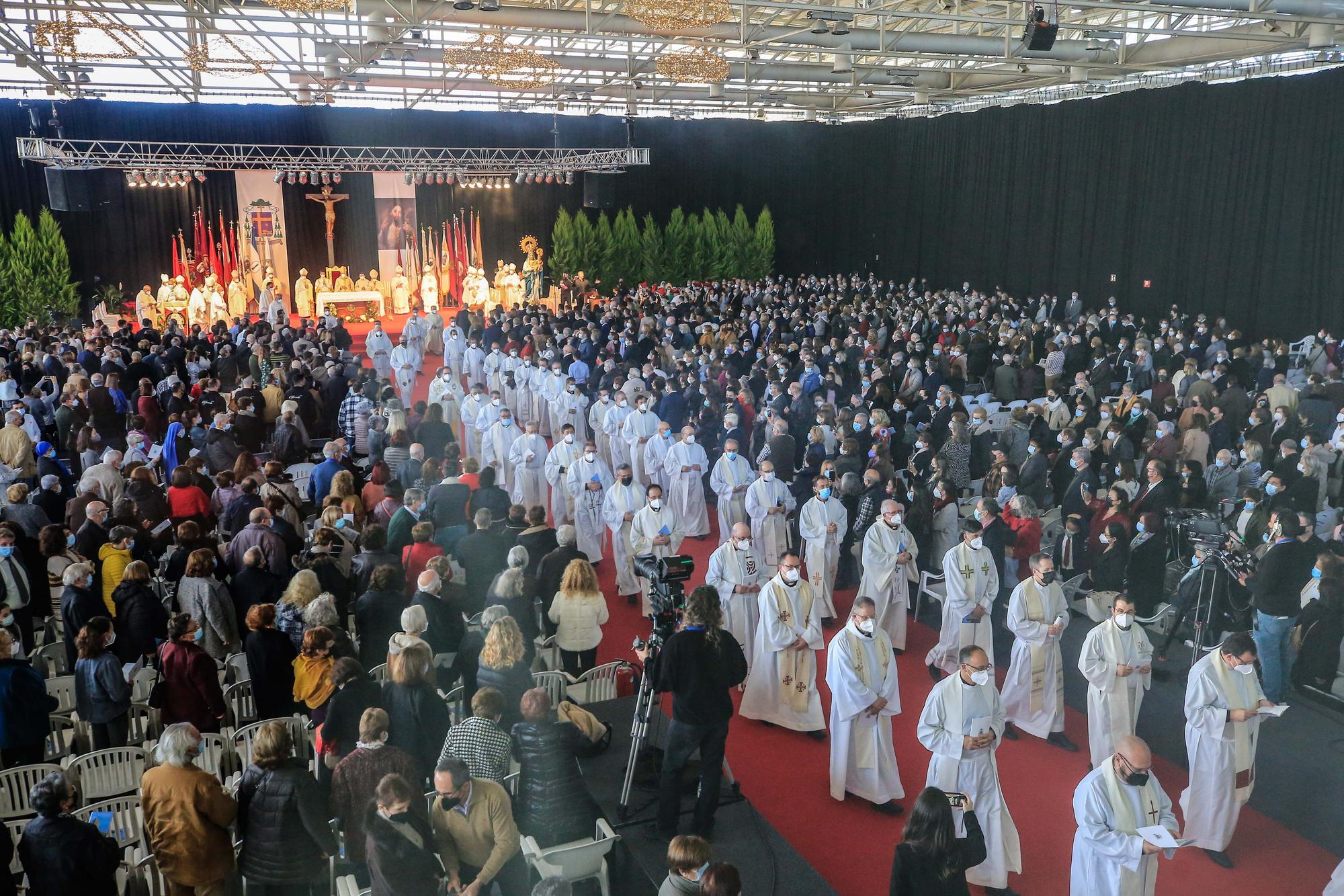 Ordenación del obispo en el Recinto Ferial