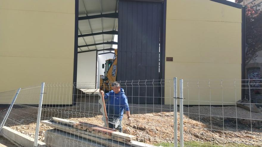 Este miércoles concluye la obra de la carpa permanente de Semana Santa de Zamora