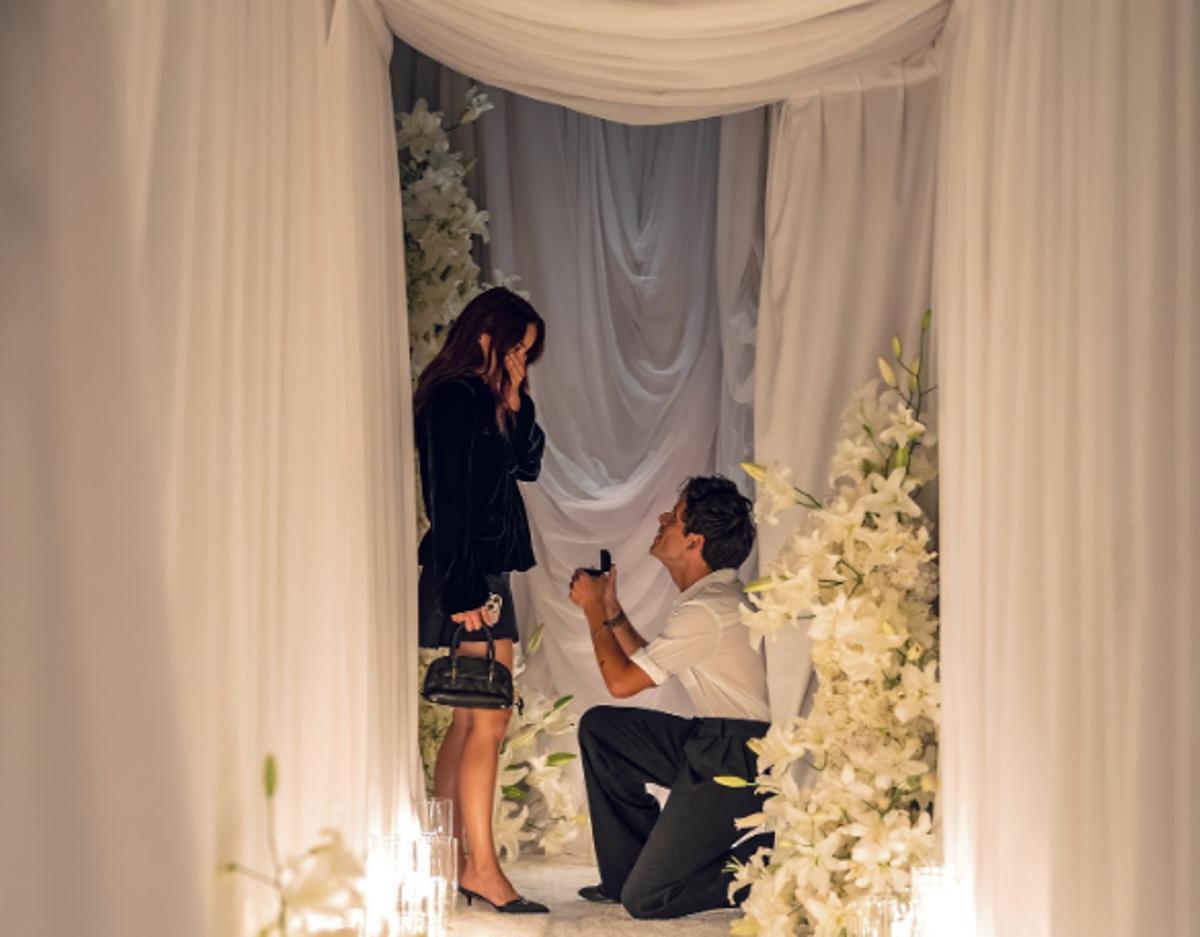 "Comprometida con mi mejor amigo", escribió Camila Mendes junto a esta foto con su novio, Rudy Mancuso.