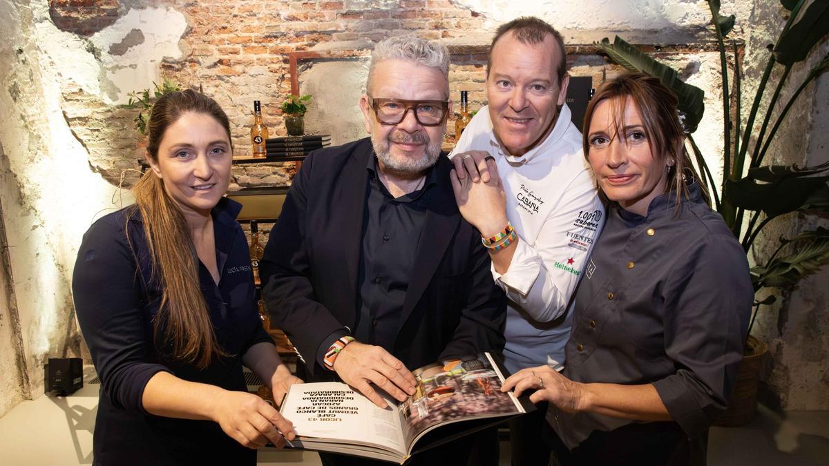 Begoña Rodrigo, Pedro Subijana, Julen Baz, Alberto Chicote, Javi Estévez, Óscar Molina, Lucía Freitas, Paco Méndez… y así hasta 43 chefs en una obra inédita dedicada por completo al carajillo.