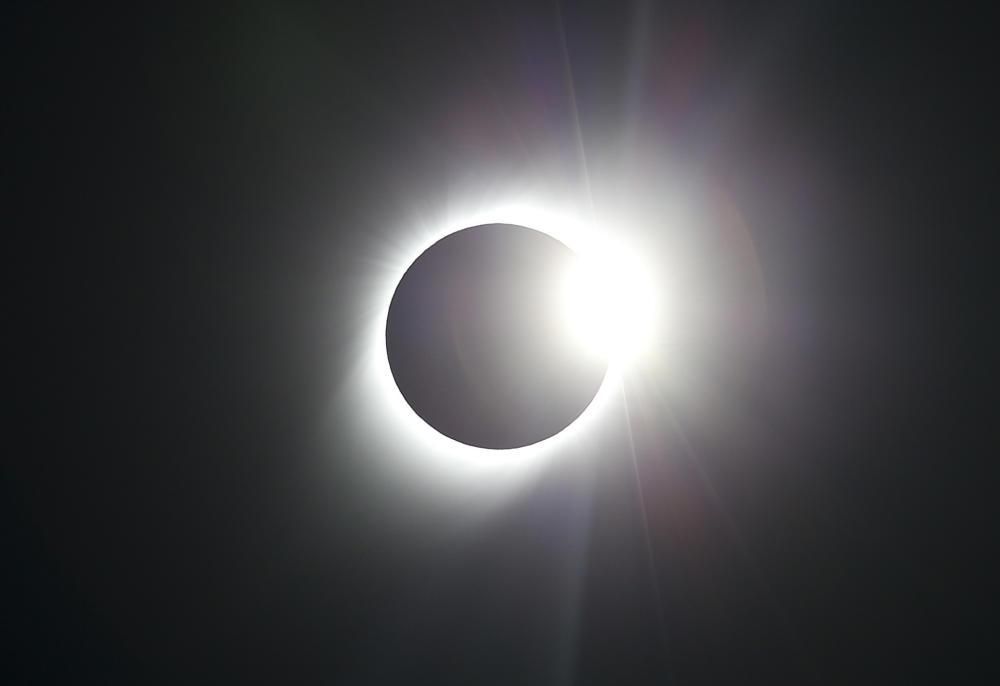 Así se ha visto el eclipse solar total en Sudaméri