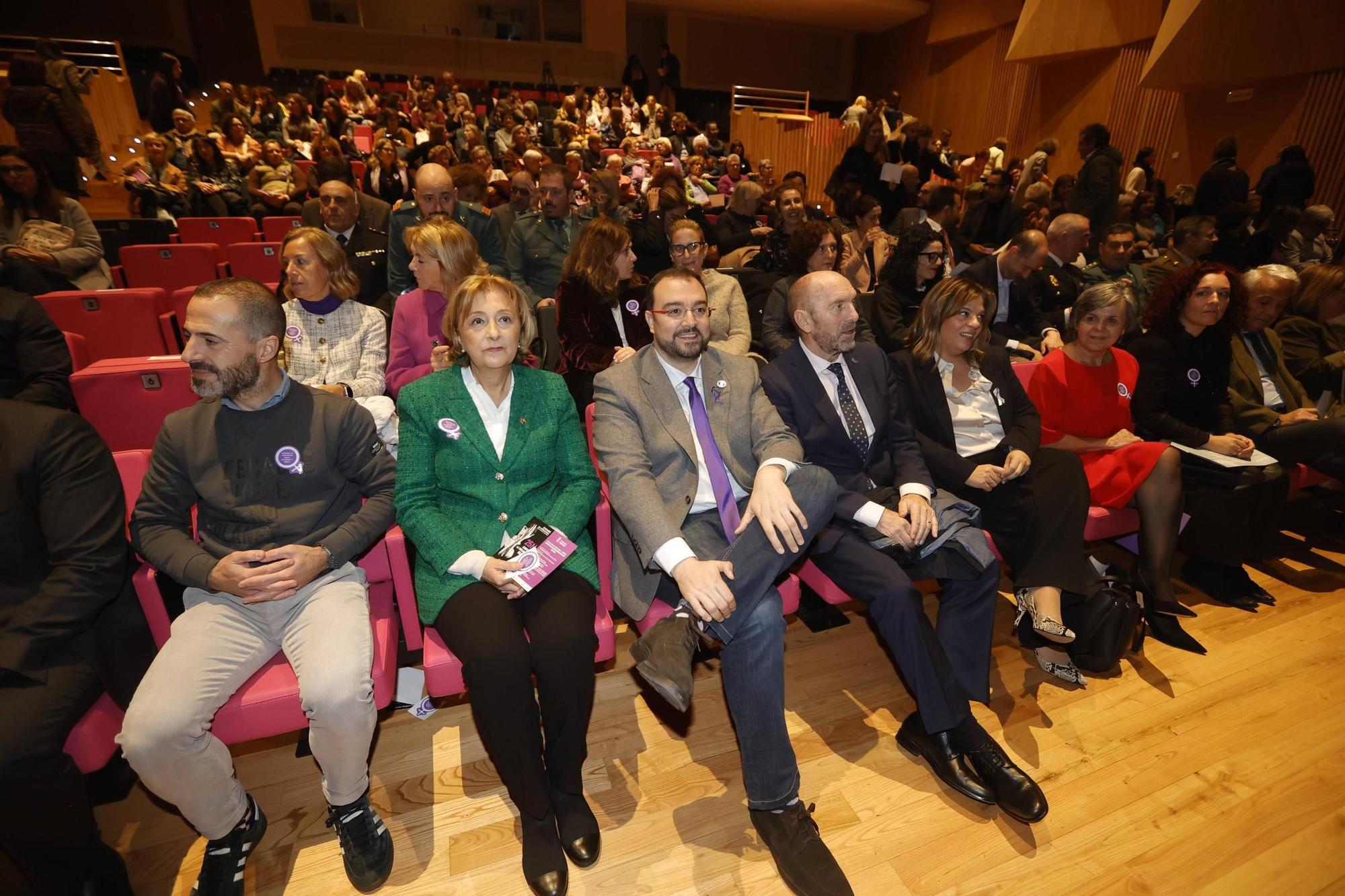 Así fue el acto institucional por el 25N