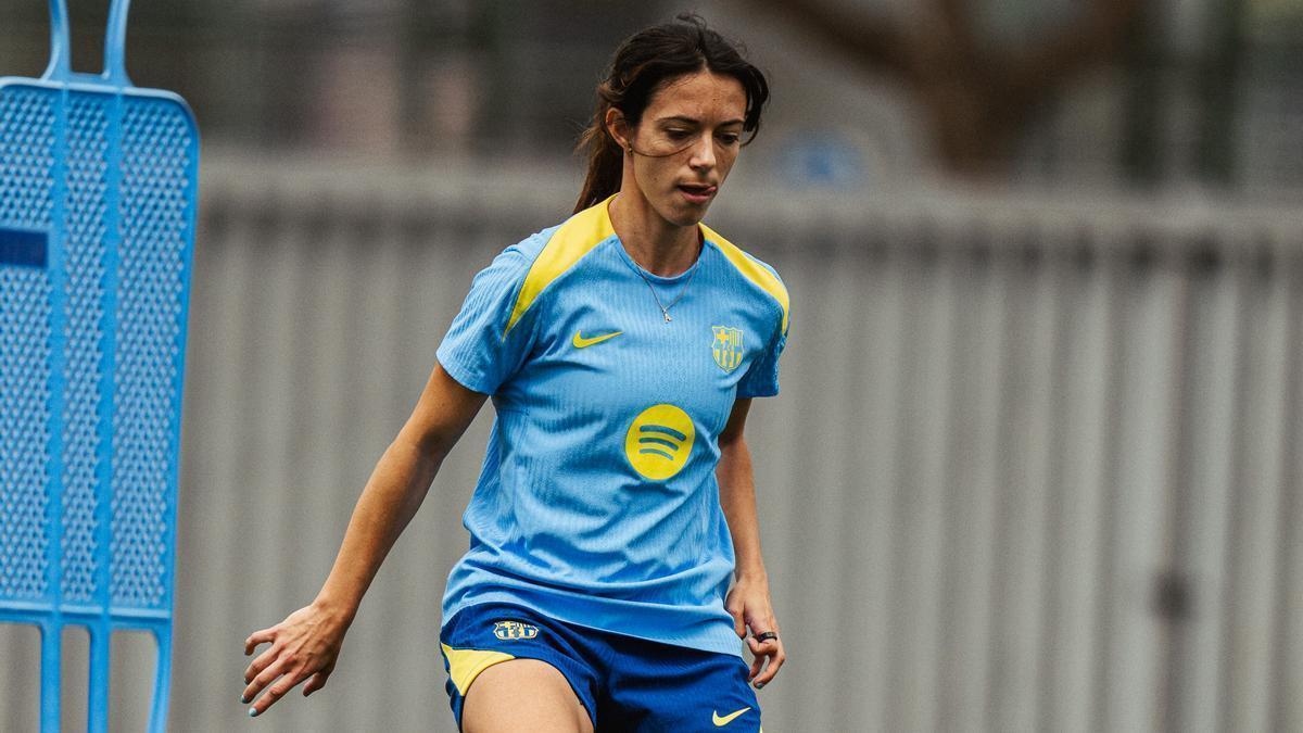 Aitana Bonmatí, durante el entrenamiento de la temporada pasada.
