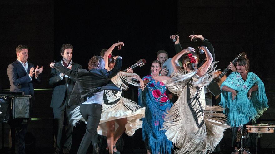 ¿Son las sevillanas flamenco? De La Niña de los Peines a Camarón, estas son las imprescindibles en el repertorio jondo