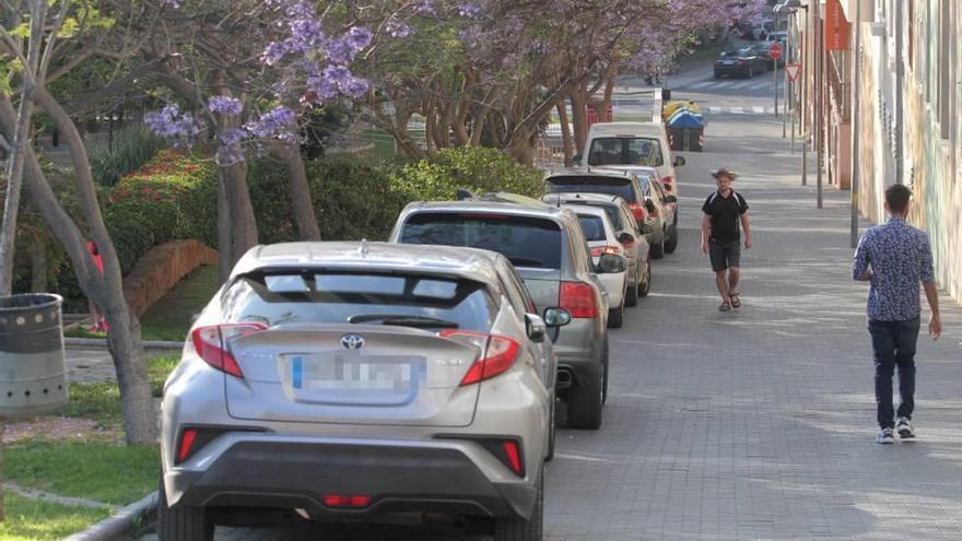 El Barrio Universitario pide que no se deje aparcar &quot;en cualquier sitio&quot; los festivos