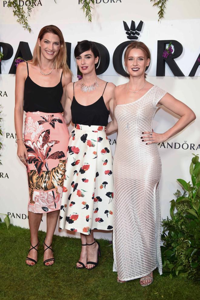 Laura Sánchez, Paz Vega y Manuela Vellés en la fiesta de 'Casa Pandora'