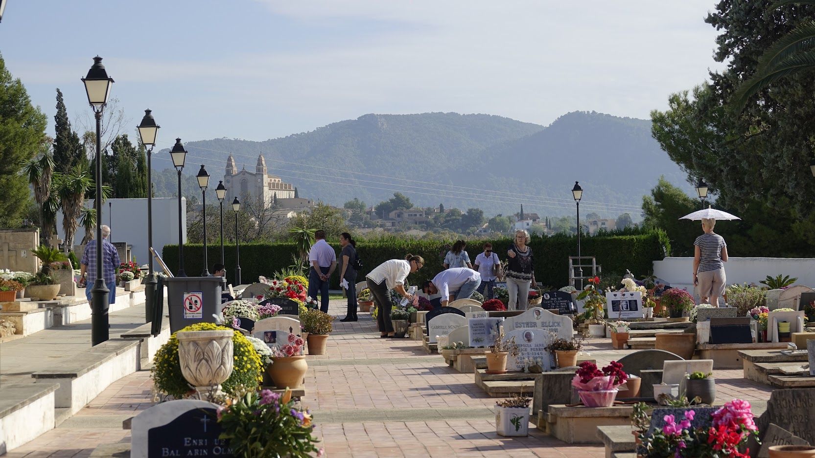 Tots Sants: Mallorca honra a sus difuntos