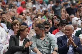 Vox cambia de estrategia por orden de Madrid y exige al PP gobernar