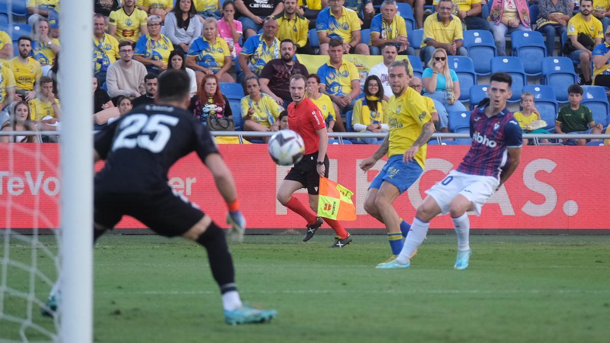 Encuentro UD LAS PALMAS SD EIBAR.