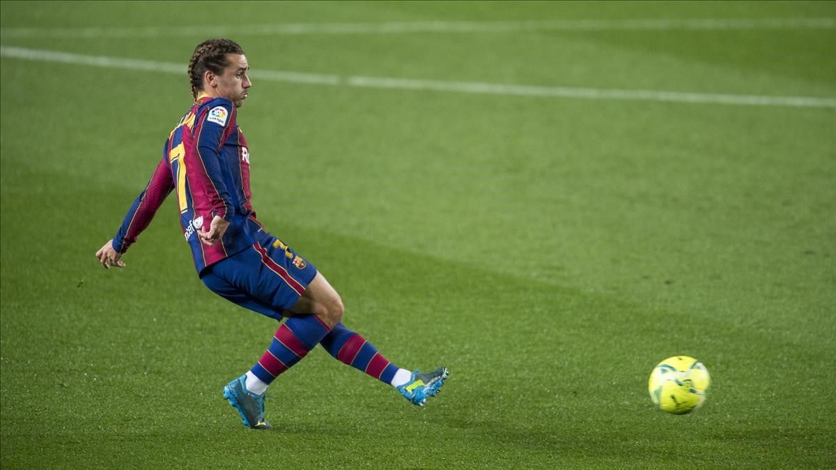 Barcelona  16 12 2020   Deportes    Griezmann  durante el partido de liga entre el FC Barcelona y la Real Sociedad    Fotografia de Jordi Cotrina