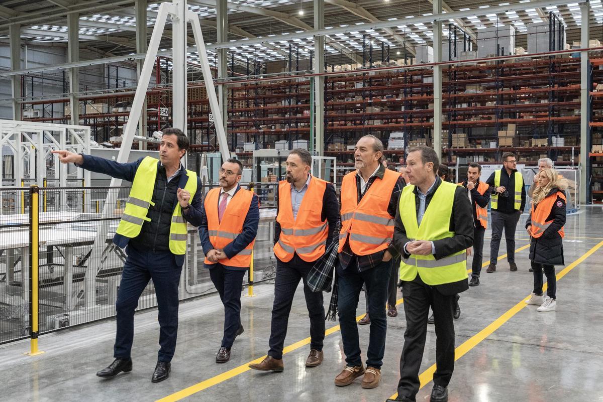 Momento del recorrido con la delegación vasca.