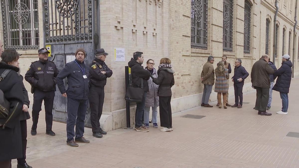 Los psicólogos del Ayuntamiento trabajan las 24 horas por el incendio de Campanar