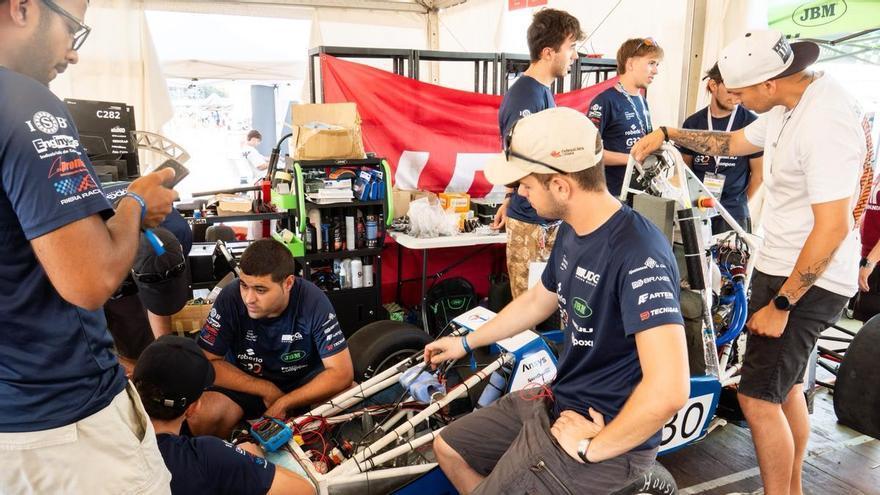 La UdG Racing Division es queda a les portes de la competició per un problema d'electrònica a Montmeló