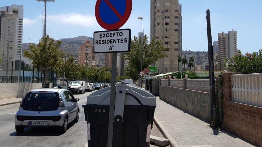 El PSOE de Benidorm critica el &quot;descontrol&quot; de las zonas de parking para residentes