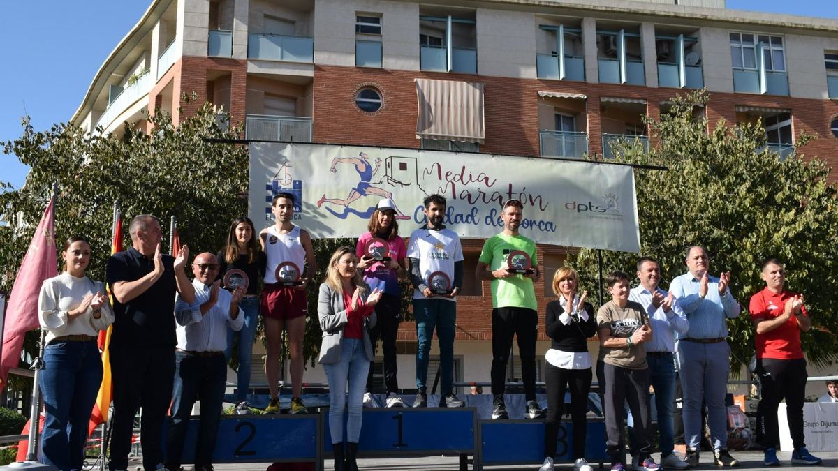 Los podios de la Media Maratón de Lorca