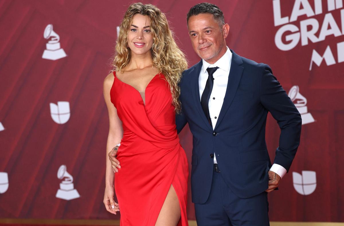 Alejandro Sanz y su nueva pareja Candela Márquez