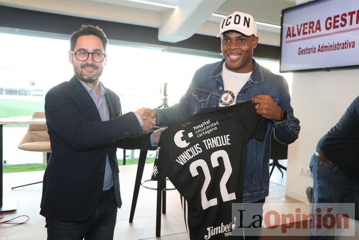 Presentación de Vinicius Tanque en el FC Cartagena