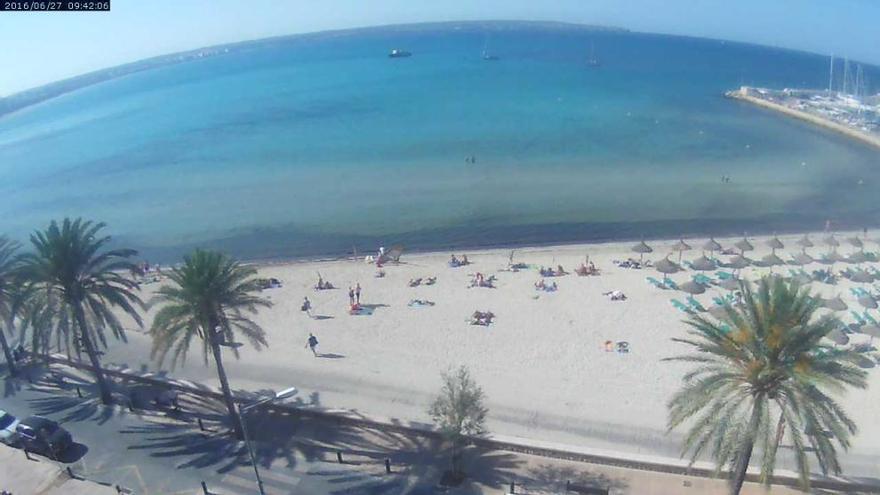 Wie einladend! Sonniger Montagvormittag (27.6.) am Strand von Can Pastilla.