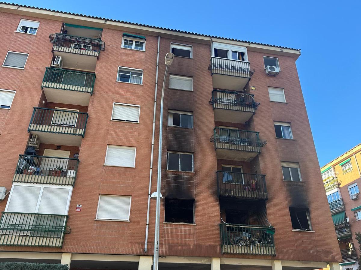 Exterior del bloque 3 de Ronda de Buenavista, 1