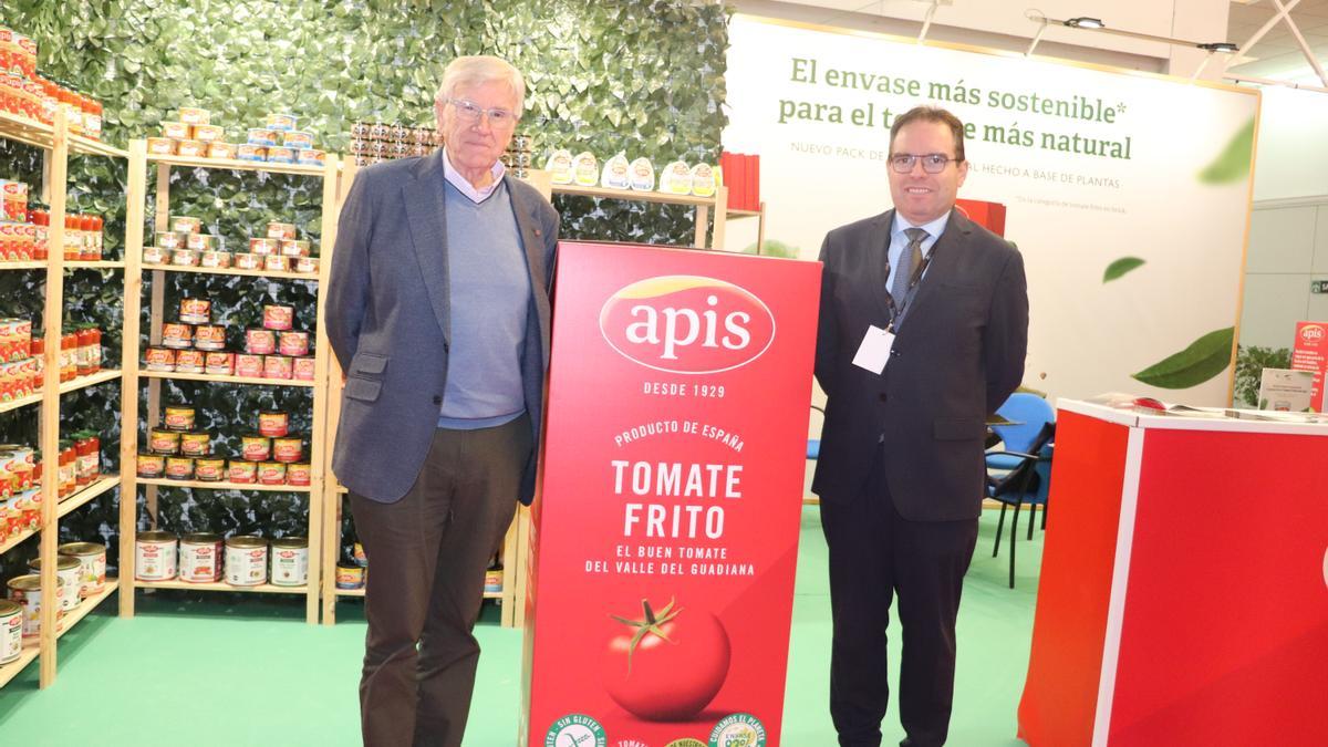 Domingo Fernández, presidente, y Eduardo José Fernández López, director general de la empresa.