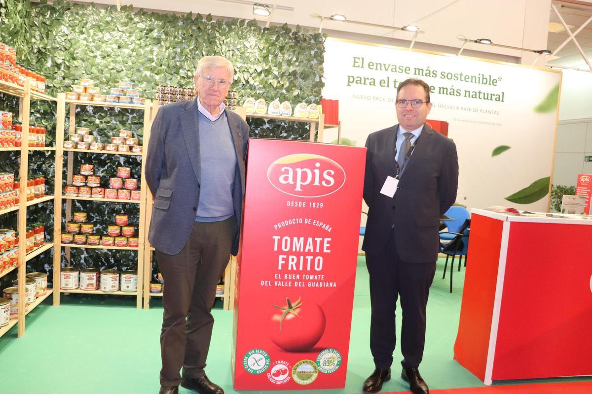 Domingo Fernández, presidente, y Eduardo José Fernández López, director general de la empresa.