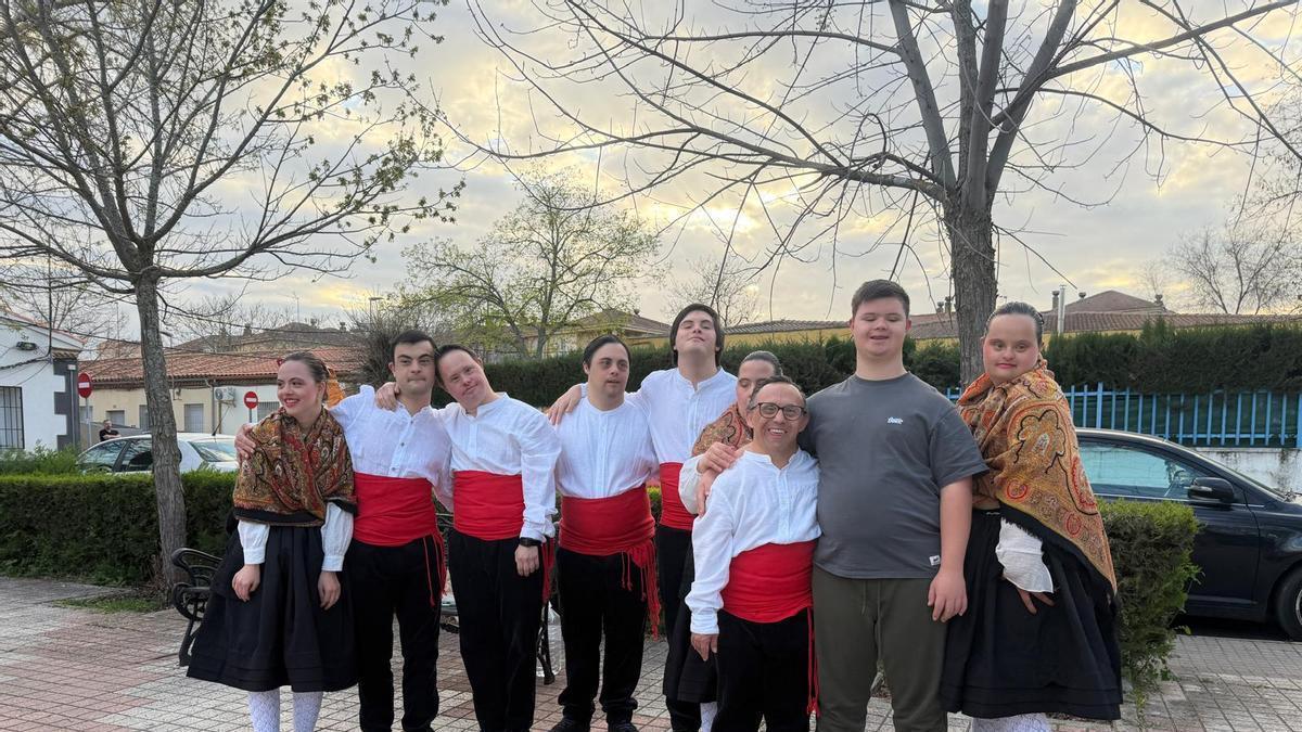 Vídeo | La asociación Down Cáceres lleva a la calle su reivindicación de autonomía e inclusión.