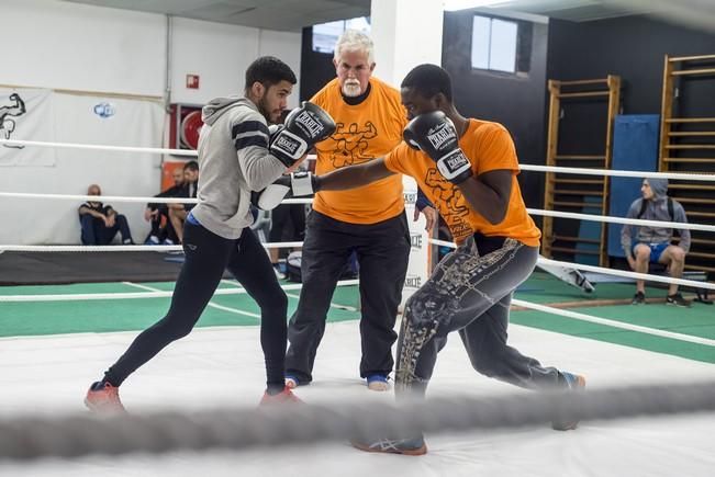 Deporte Base. Reportaje de boxeo al Jet Canarias