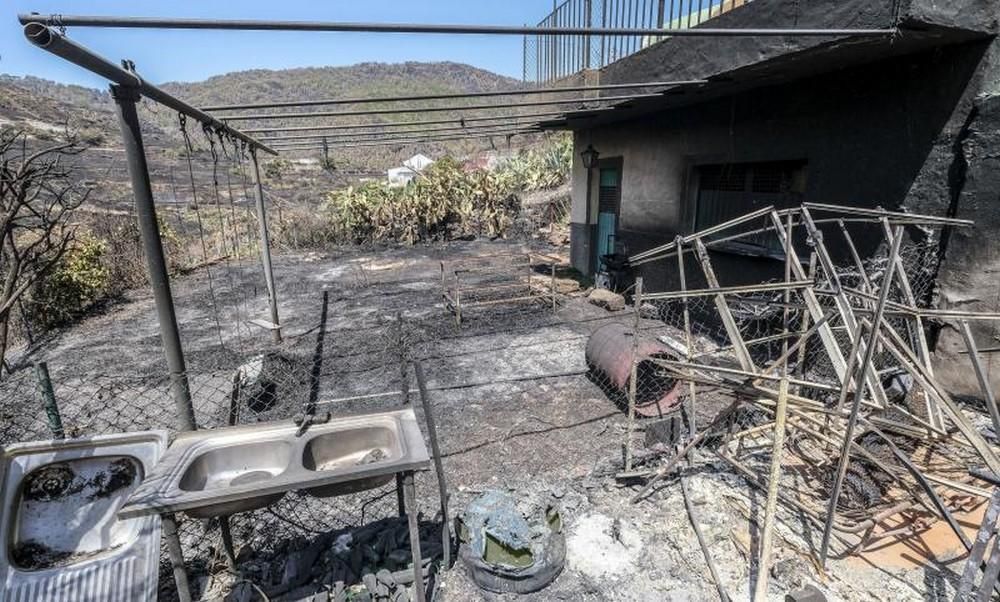 Así ha quedado una casa en Lugarejos (Artenara) tras el incendio