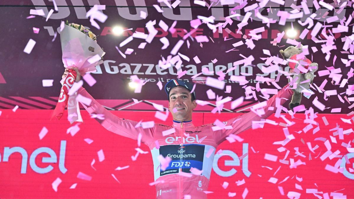 La 14ª etapa del Giro de Italia, en imágenes