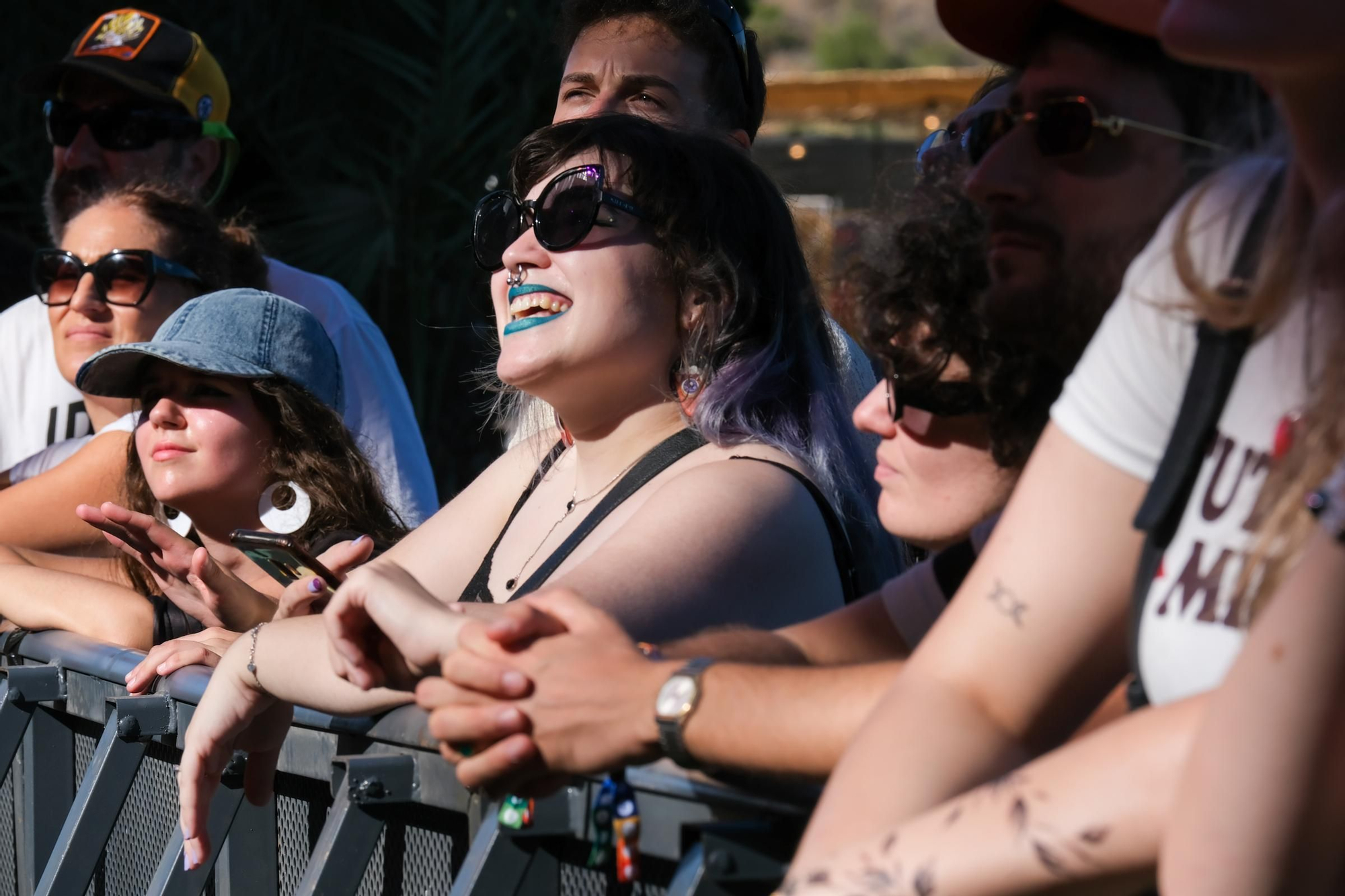 Primer día de conciertos en el Festival Cala Mijas 2023: Juicy Bae y Vera Fauna.