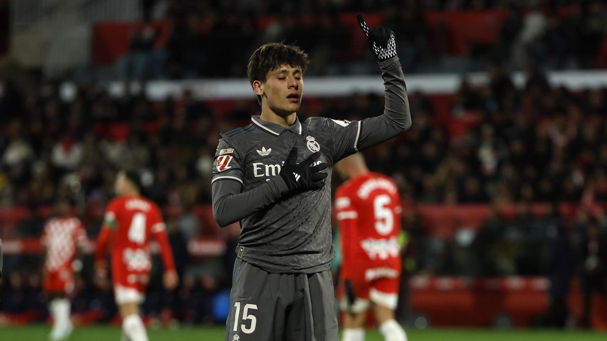 Esta asistencia de Arda Güler significó el 3-1 en el Turquía - Islandia