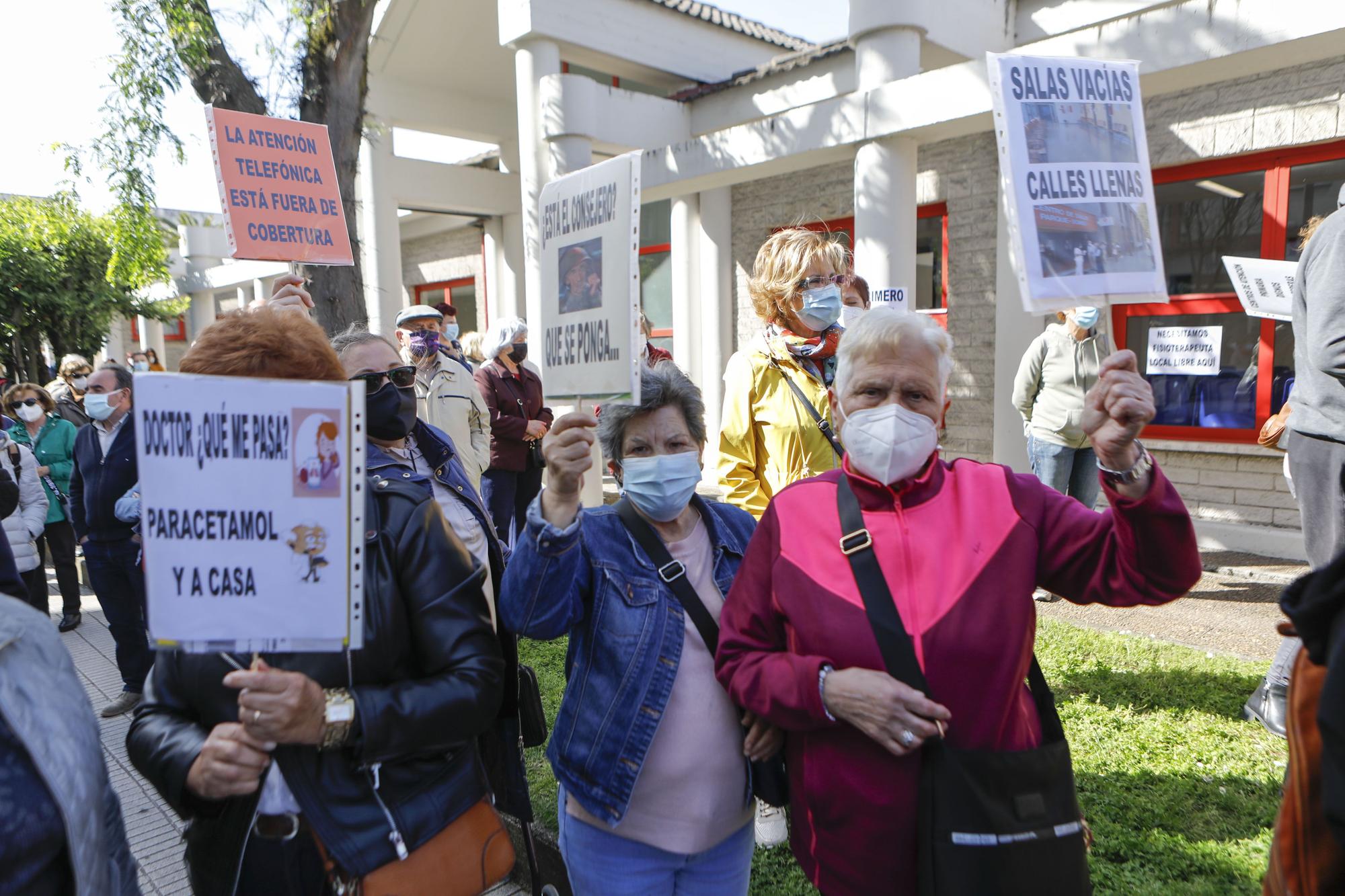 Clamor en el centro de salud de Perchera por la atenci�n m�dica presencial (17).jpg