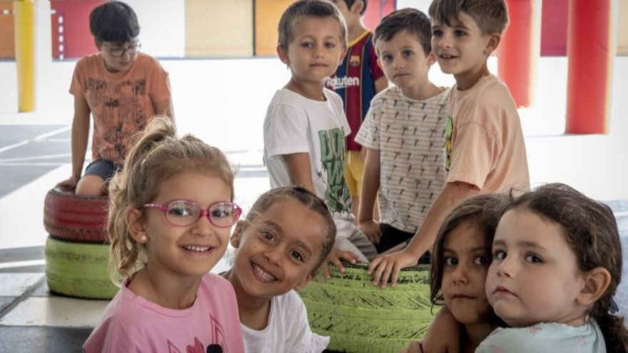 Esta iniciativa, que va dirigida a más de 1.600 niños y niñas de Ourense, permite conciliar a las familias durante los meses de julio y agosto.