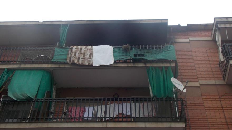 Balcó de l&#039;habitatge afectat per l&#039;incendi